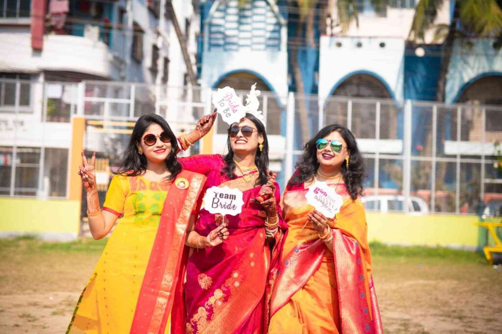 Indian wedding group photo poses